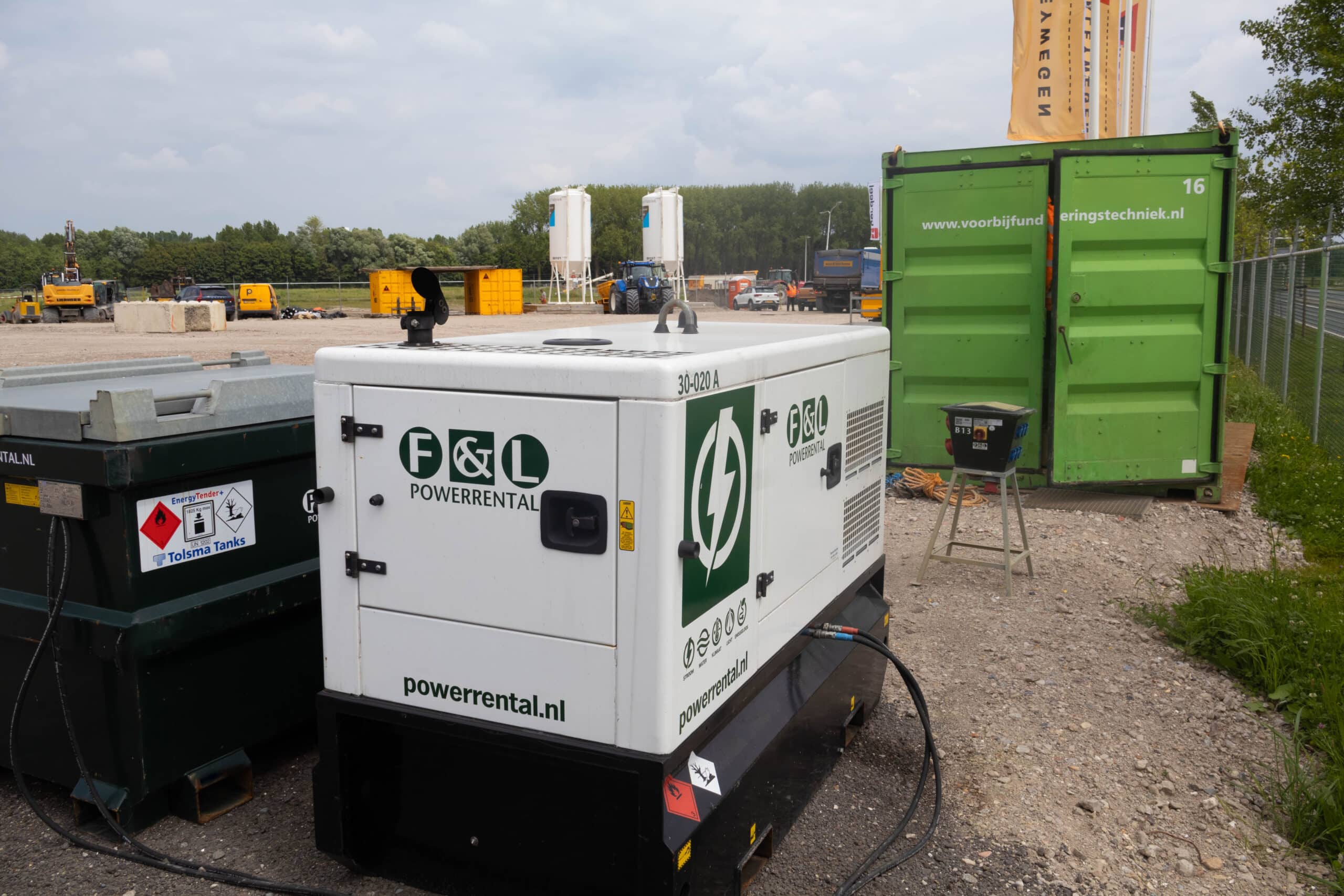Aggregaat als oplossing netcongestie: 30kva aggregaat met HVO100 dieseltank